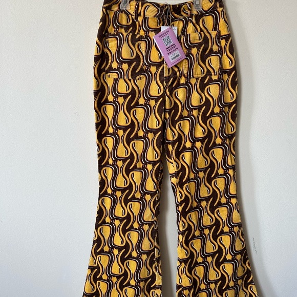 NWT Lucy and Yak - yellow and brown cords size 30 - Picture 5 of 10